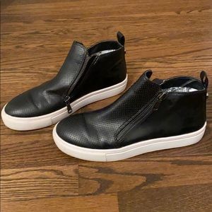 Steve Madden sneakers size 6